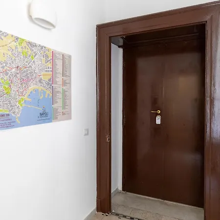 Casapartenope 339 Гостевой дом Неаполь