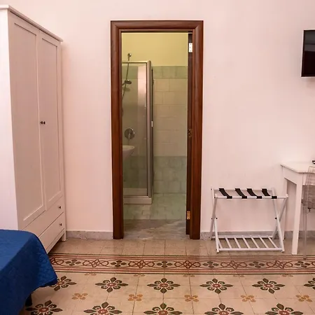 Casapartenope 339 Pensjonat 4*